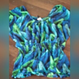 Windsor small feathers top